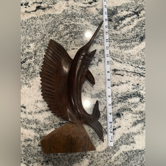 Made out of wood - Picture 4 of 5